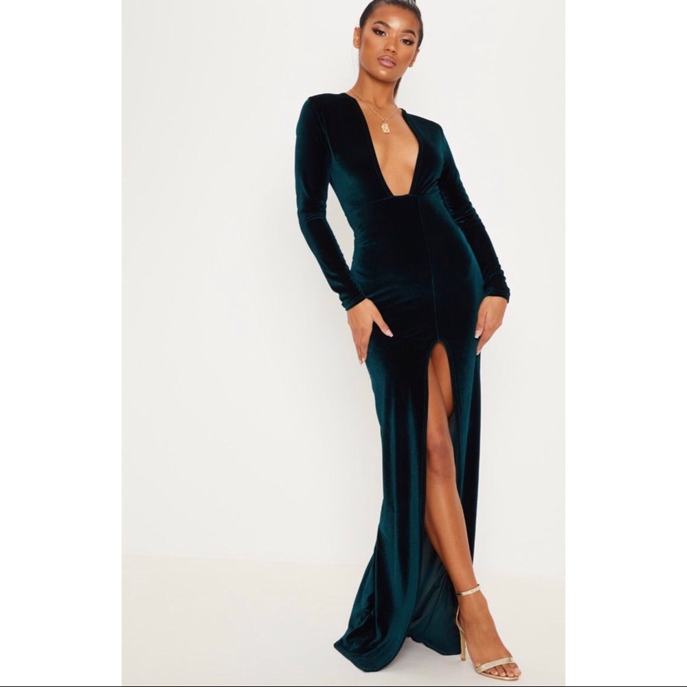 EMERALD GREEN VELVET PLUNGE SPLIT LEG MAXI DRESS